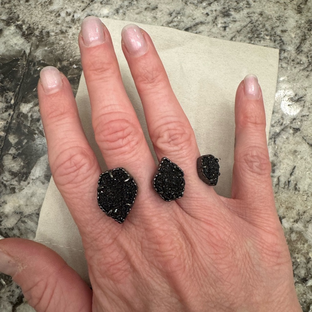 Kendra Scott black drusy Naomi ring - Picture 3 of 3